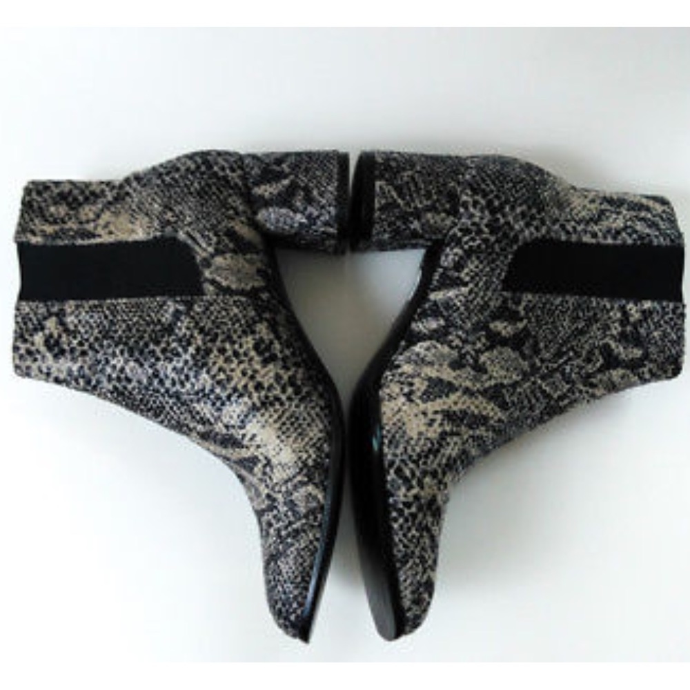 Chinese Laundry snakeskin print chunky ankle boot - Picture 6 of 7